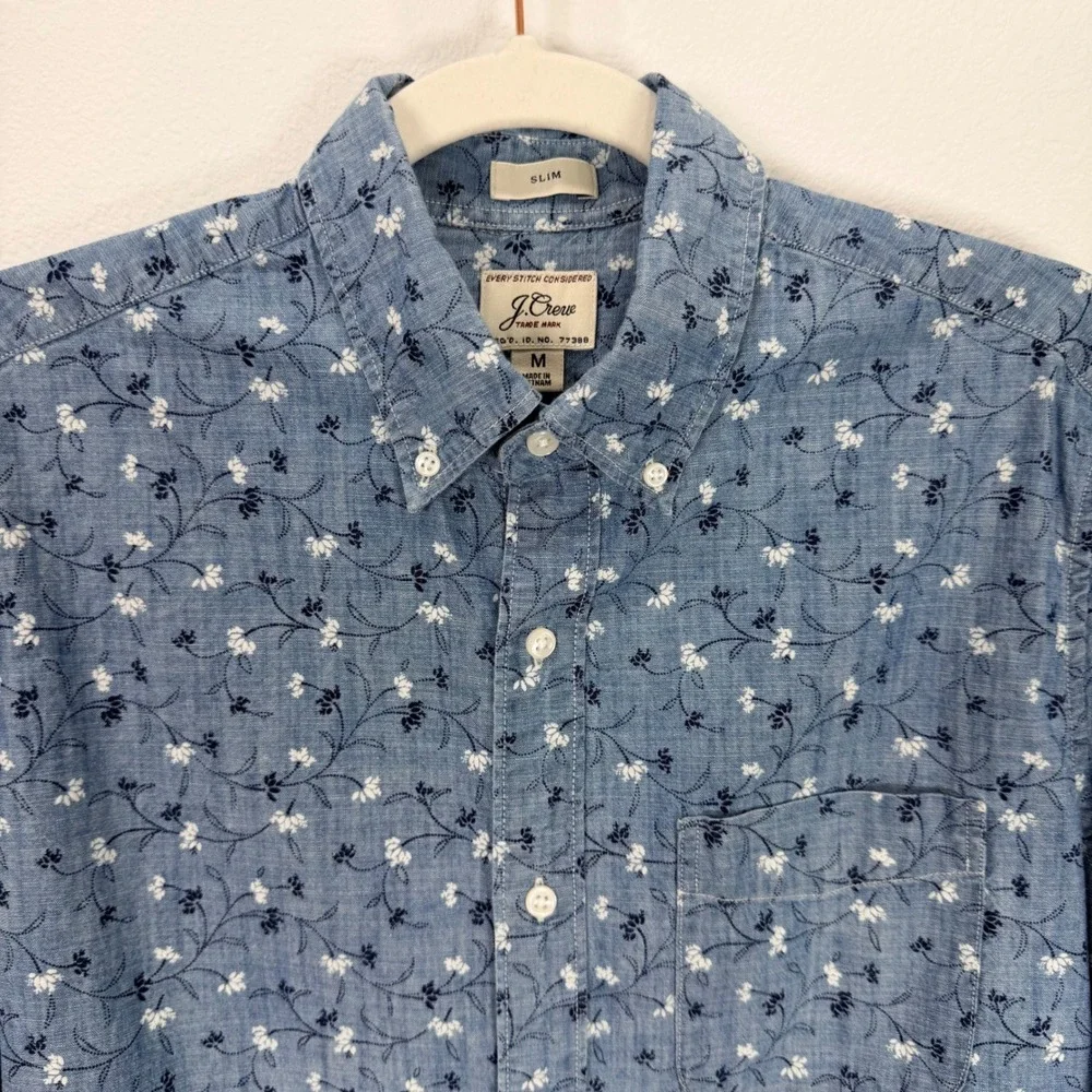 J. Crew Mens Slim Fit Floral Button Down Shirt Blue Chambray Cotton AJ835 Size M